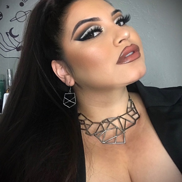 Meet your Posher, Vava - Picture 3 of 7